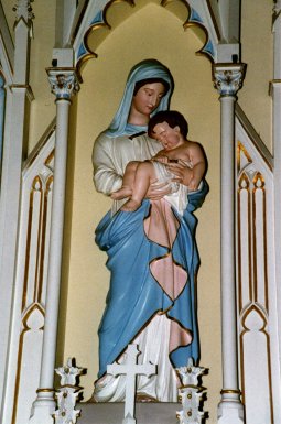 Statue of Mary holding Jesus in China, Indiana.